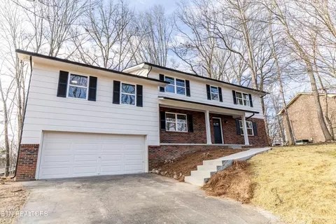 1909 Matthew Ln, Knoxville, TN 37923