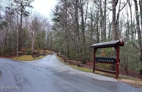 0 Doe Ridge Dr, Oneida, TN 37841