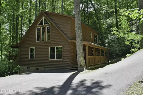123 Laurel Way, Gatlinburg, TN 37738
