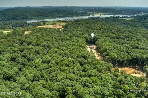 362 Flip Flop Way, Loudon, TN 37774