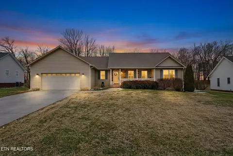1175 Eagle Landing Dr, Cookeville, TN 38506
