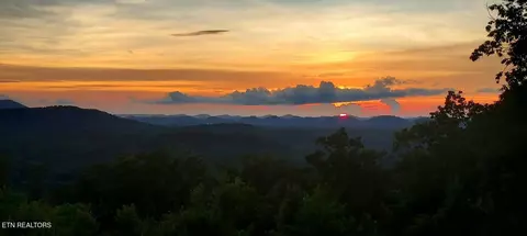 235 Indian Ridge Dr, Tellico Plains, TN 37385