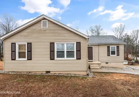 3021 Sam James Rd, Maryville, TN 37803