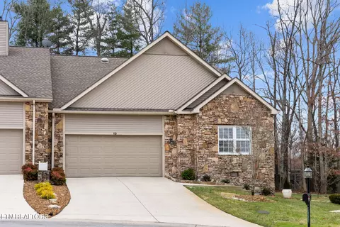 13 Brompton Ct, Crossville, TN 38558