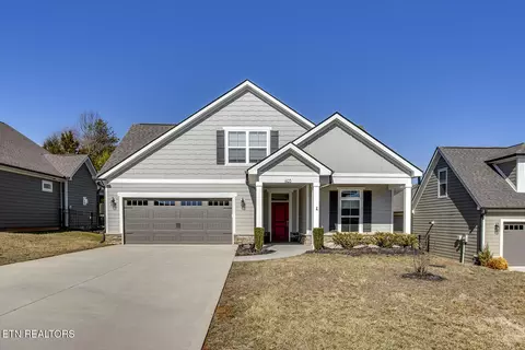 403 Sycamore Pl, Loudon, TN 37774