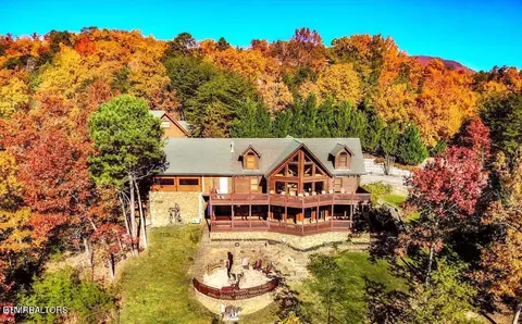 27482738 Cats Paw Ln, Sevierville, TN 37862