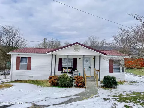 713 E Kentucky Ave, La Follette, TN 37766