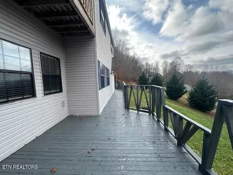 Exterior - 301 Does Xing, Middlesboro, KY 40965 photo 8 of 9