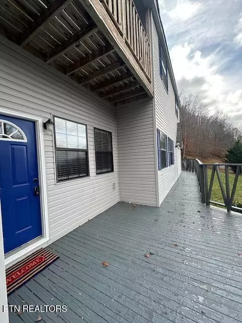 Exterior - 301 Does Xing, Middlesboro, KY 40965 photo 4 of 9