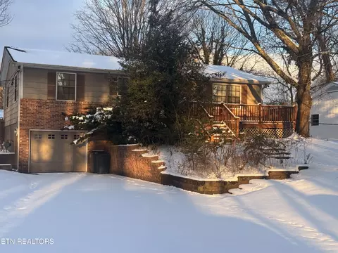5908 Moore Rd, Knoxville, TN 37920