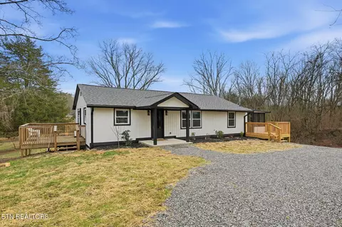 6202 Strawberry Plains Pike, Knoxville, TN 37914