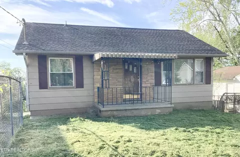 2638 Summitt Ave, Knoxville, TN 37917