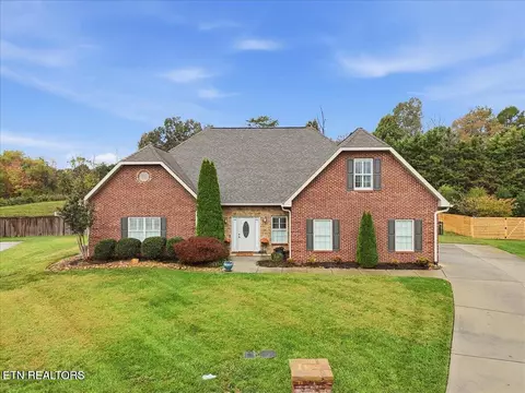 1144 Linford Cir, Alcoa, TN 37701