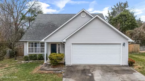 6032 Glenmay Dr, Knoxville, TN 37921
