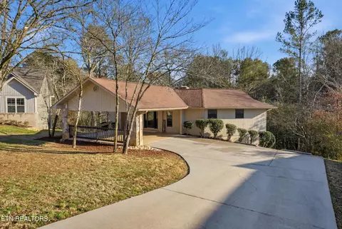 308 Cheeyo Ln, Loudon, TN 37774
