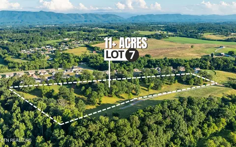 836 Franklin Xing, Maryville, TN 37804