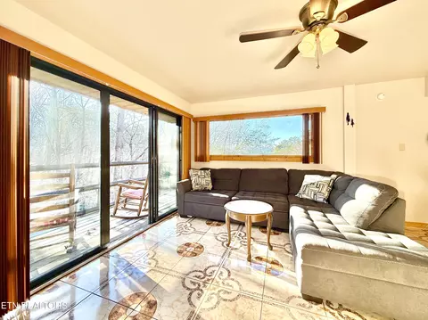 1081 Cove Rd #914, Sevierville, TN 37876