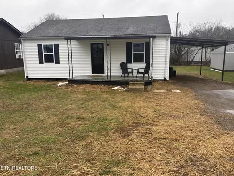 2392 Cecelia Ave, Maryville, TN 37804