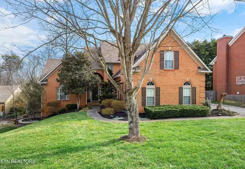 1724 Evening Shade Ln, Knoxville, TN 37919