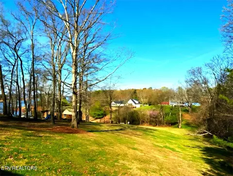 Exterior - 2107 Windy Cove Ln, Talbott, TN 37877 photo 2 of 2