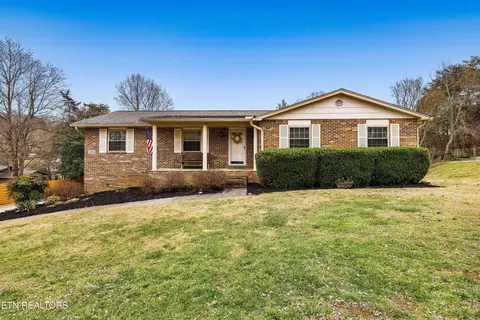 1406 Moorgate Dr, Knoxville, TN 37922