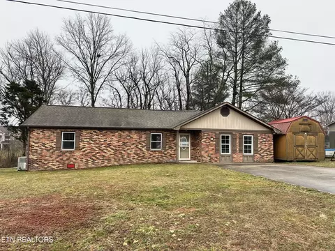 32 Rhodendron Cir, Crossville, TN 38555