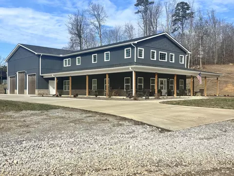 2922 Samples Rd, Louisville, TN 37777