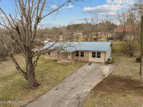 478 Lee Dr, Crossville, TN 38555