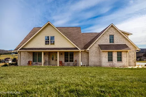 139 Victory Dr, Madisonville, TN 37354