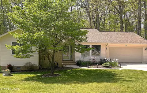 110 Friar Ln, Crossville, TN 38558