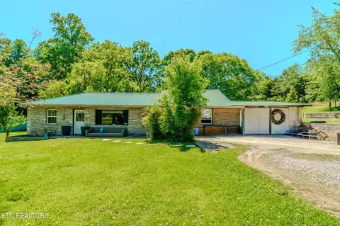 2211 Tooles Bend Rd, Knoxville, TN 37922