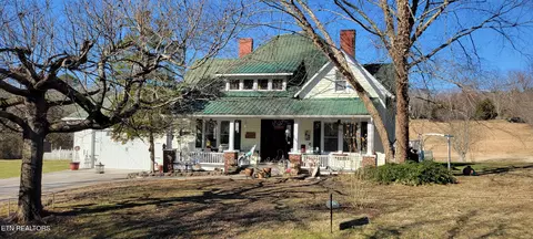 9003 Hill Rd, Knoxville, TN 37938