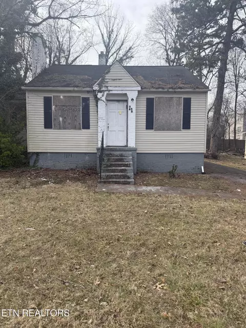 117 Meadow View Rd, Knoxville, TN 37914