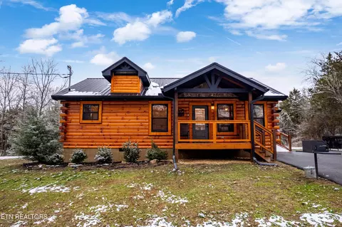 1069 Timberlake Cir, Sevierville, TN 37876
