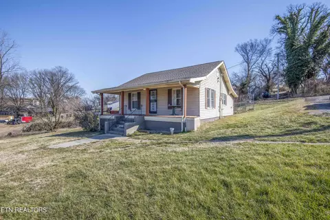 1945 Massachusetts Ave, Knoxville, TN 37921
