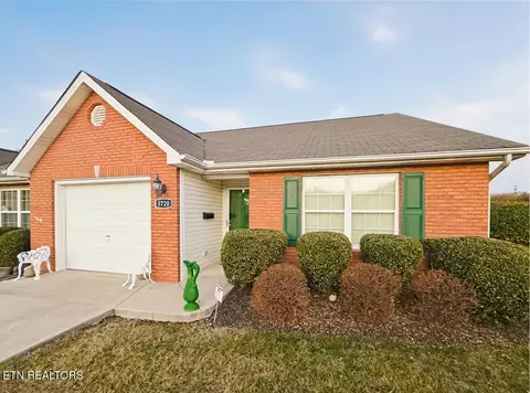 5720 Reece Way, Knoxville, TN 37918