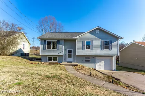 6260 Vandemere Dr, Knoxville, TN 37921