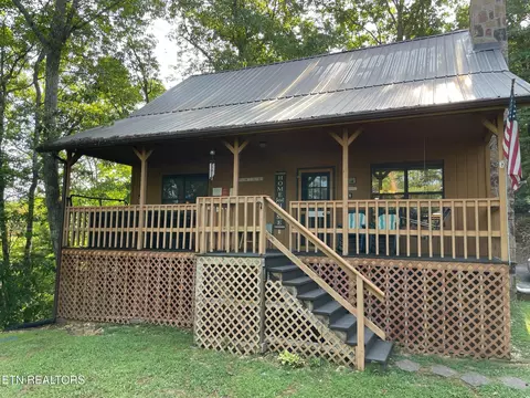 3117 Bear Mountain Ln, Sevierville, TN 37876