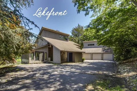2092 Lakewood Dr, Loudon, TN 37774