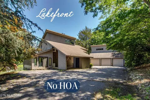2092 Lakewood Dr, Loudon, TN 37774