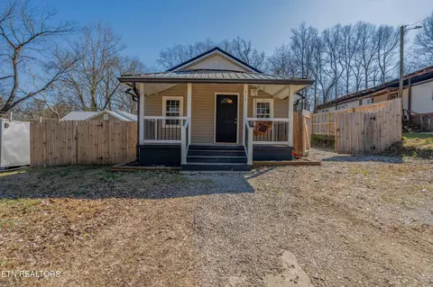 410 N Douglas Ave, Rockwood, TN 37854