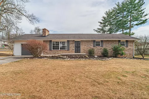 4712 Douglas Dam Rd, Strawberry Plains, TN 37871