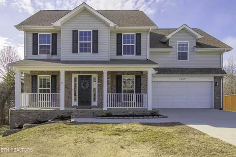 1037 Ruscello Dr, Maryville, TN 37801