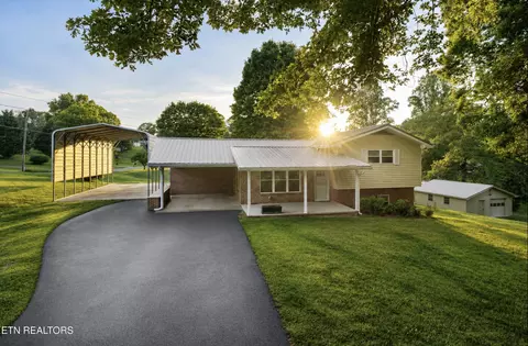 1370 Circle Dr, Loudon, TN 37774