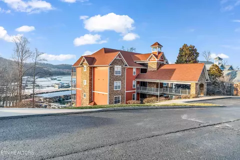 121 Pinnacle Pt, Andersonville, TN 37705