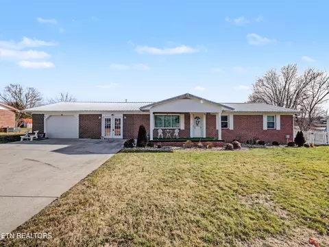 232 Farris Cir, La Follette, TN 37766