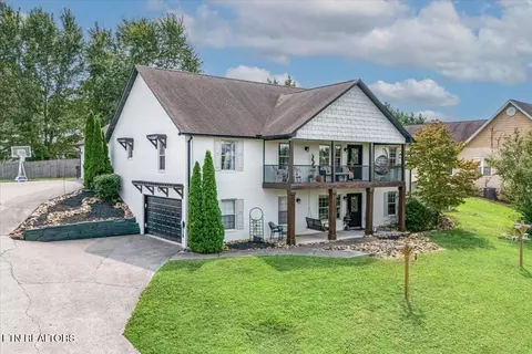 2168 Summerfield Ln, Sevierville, TN 37876