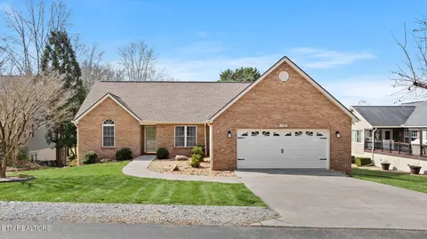 176 Cheeskogili Way, Loudon, TN 37774