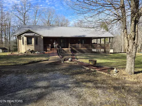 254 Woody Cemetery Rd, Crossville, TN 38571