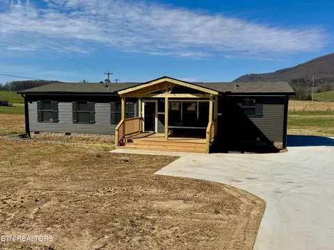 150 B B Dr, Speedwell, TN 37870